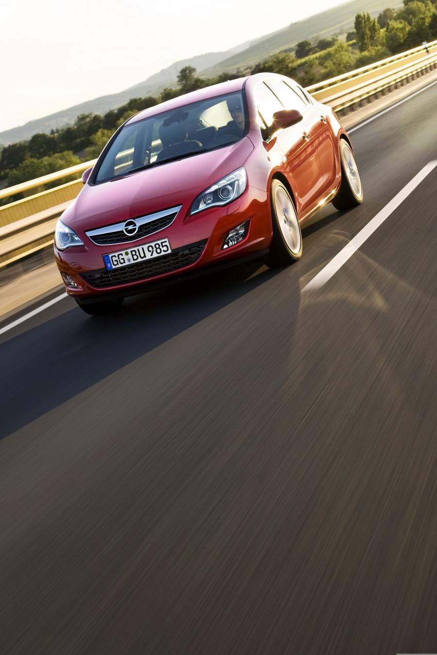  Opel Astra 5-Door 2009 года  (фото 164 из 170)
